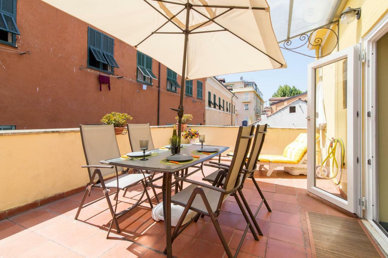 Apartment In The Heart Of San Remo Exterior foto